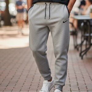Men’s Grey Jogger Pants From American Eagle